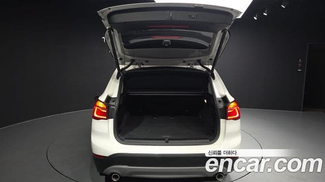 BMW X1 2018 — Şəkil 20/20
