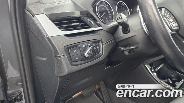 BMW X1 2022 — фото 17 из 20