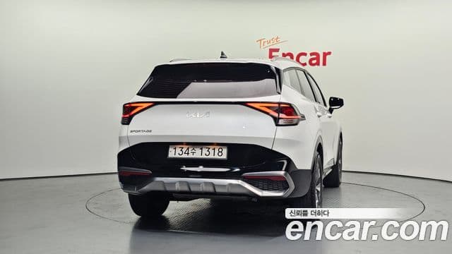 Kia Sportage 2021 — Фото 3/20