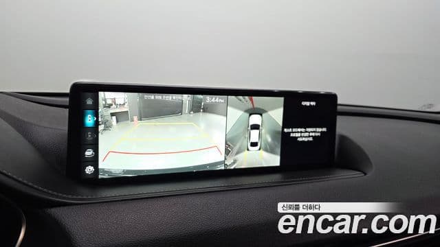 Genesis Electrified G80 2023 — ფოტო 15/20