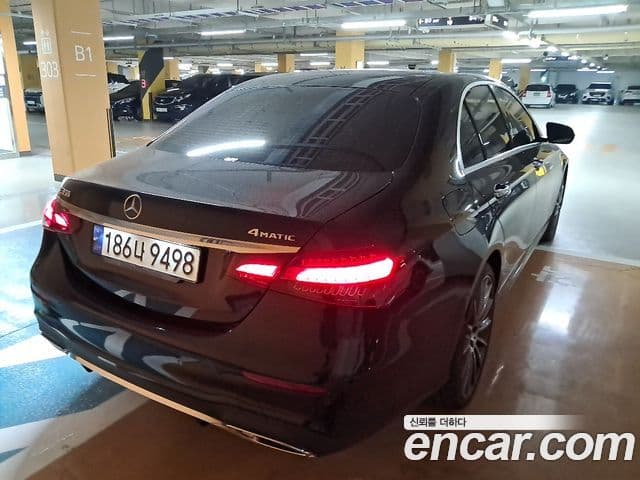 Mercedes-Benz E-Class 2021 — фото 6 из 18