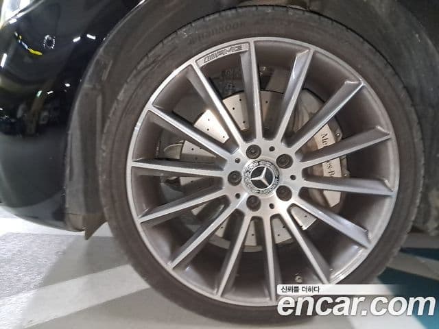 Mercedes-Benz E-Class 2021 — фото 13 из 18