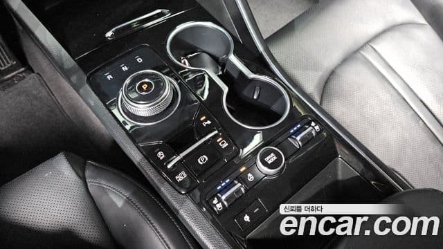 Kia K5 2022 — Şəkil 8/20