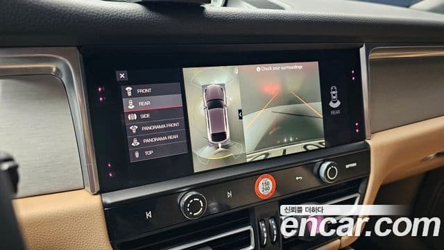 Porsche Macan 2022 — ფოტო 14/20