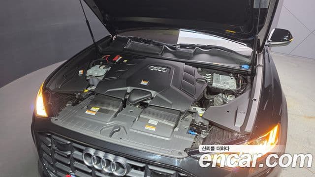 Audi Q7 2022 — ფოტო 6/20