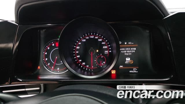 Hyundai Avante 2022 — Şəkil 8/20