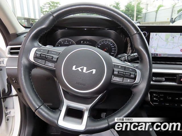 Kia K5 2022 — Şəkil 6/19