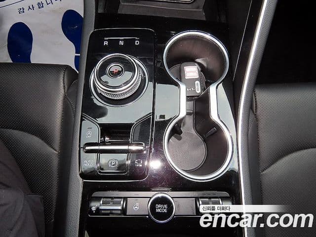 Kia K5 2022 — Şəkil 8/19