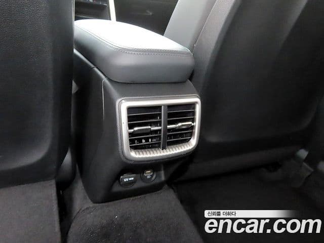 Kia K5 2022 — Şəkil 17/19