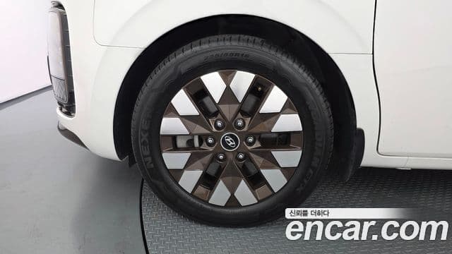 Hyundai Staria 2024 — Şəkil 5/20