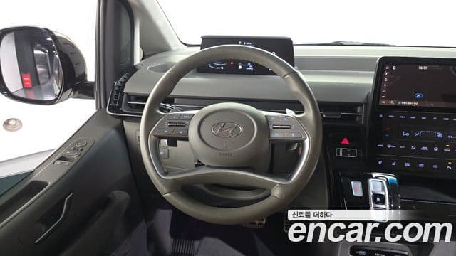 Hyundai Staria 2024 — Şəkil 13/20