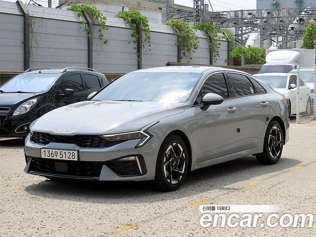 Kia K5 2023 — Şəkil 1/19