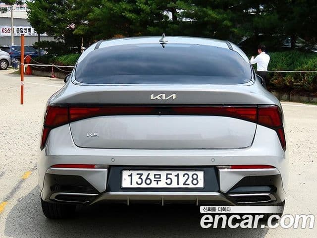Kia K5 2023 — Şəkil 3/19