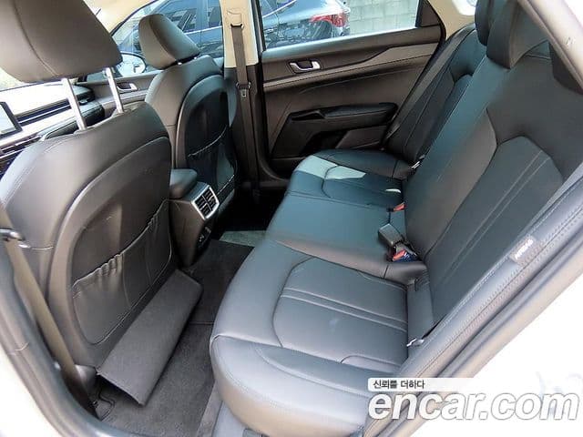 Kia K5 2023 — Şəkil 5/19