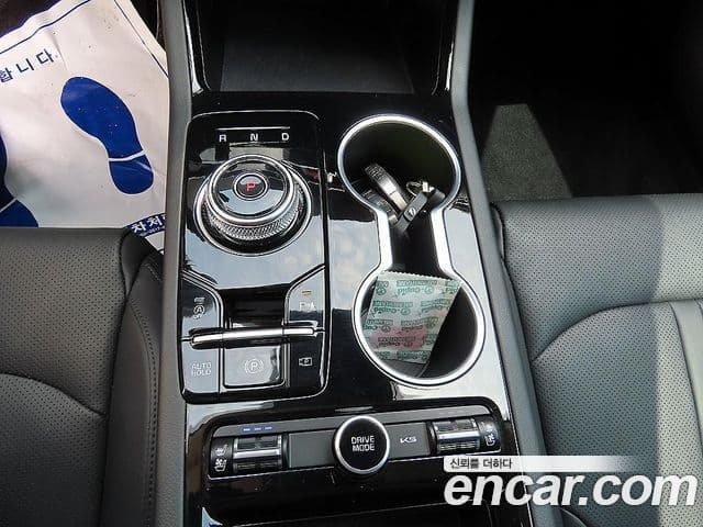 Kia K5 2023 — Şəkil 9/19