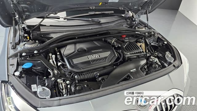 BMW 1 Series 2022 — ფოტო 6/20