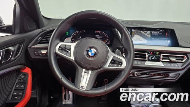 BMW 1 Series 2022 — ფოტო 13/20