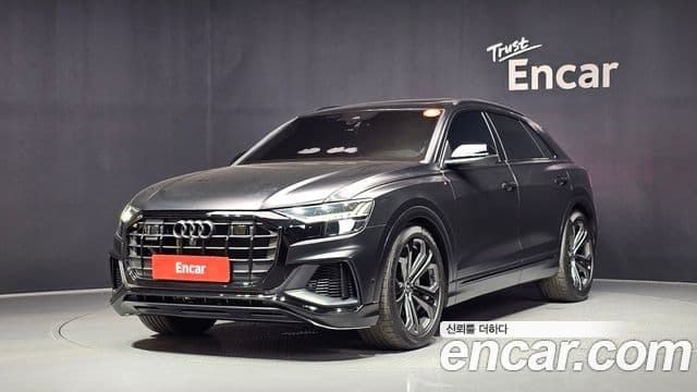 Audi Q7 2023 — Фото 1/20