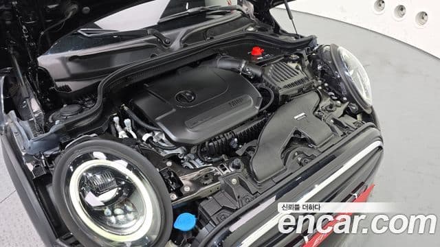 Mini Cooper 2023 — ფოტო 5/20