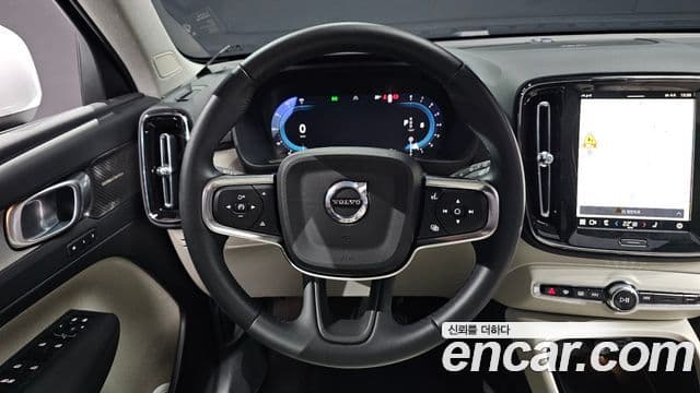 Volvo XC40 2025 — Şəkil 13/20
