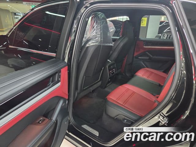 Porsche Cayenne 2025 — Şəkil 7/20