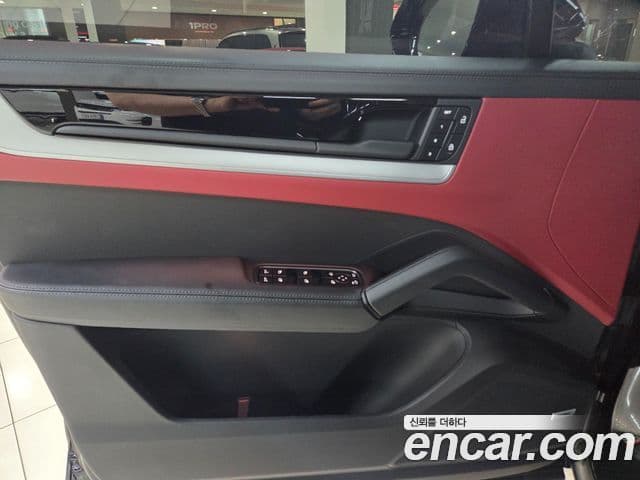 Porsche Cayenne 2025 — Şəkil 8/20