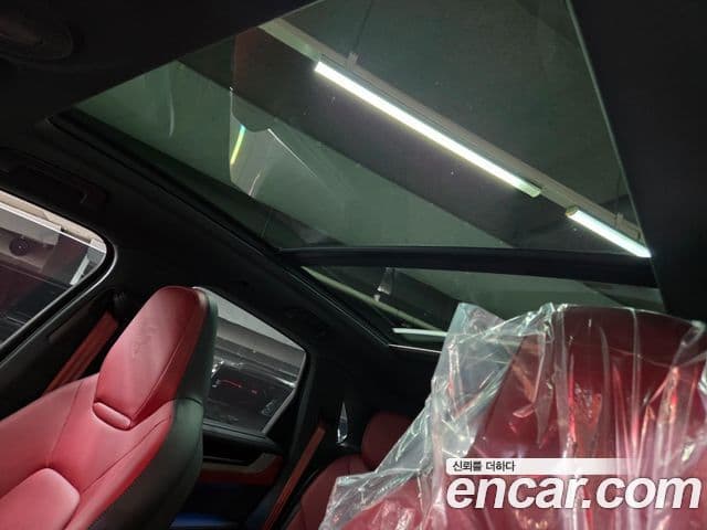 Porsche Cayenne 2025 — Şəkil 18/20