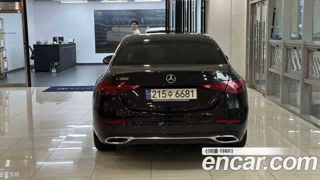 Mercedes-Benz C-Class 2023 — ფოტო 2/20