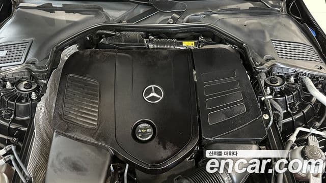 Mercedes-Benz C-Class 2023 — ფოტო 5/20