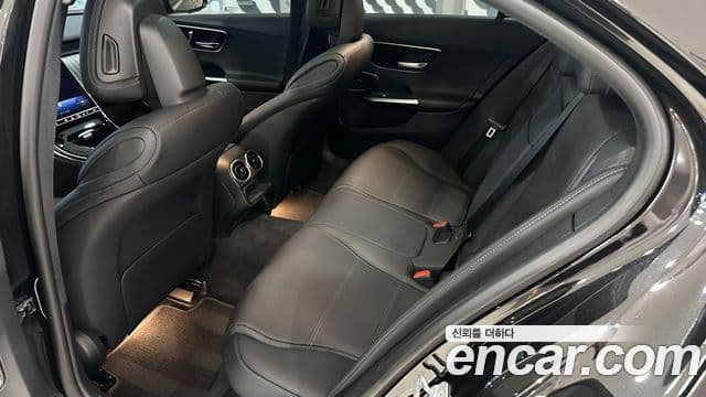 Mercedes-Benz C-Class 2023 — ფოტო 13/20