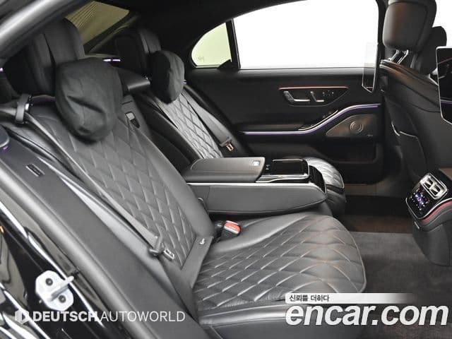 Mercedes-Benz S-Class 2023 — Photo 15/20