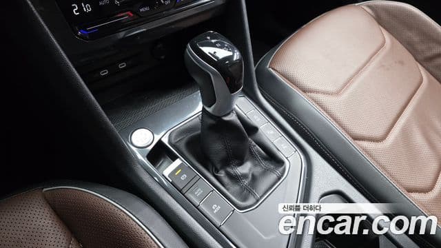 Volkswagen Tiguan Allspace 2022 — Фото 9/20