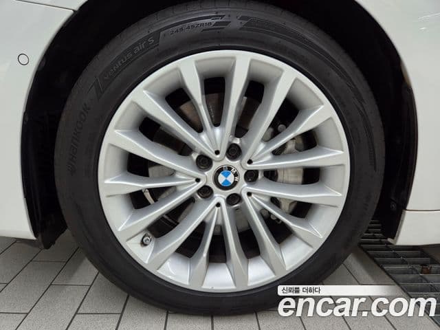 BMW 5 Series 2019 — Şəkil 18/20