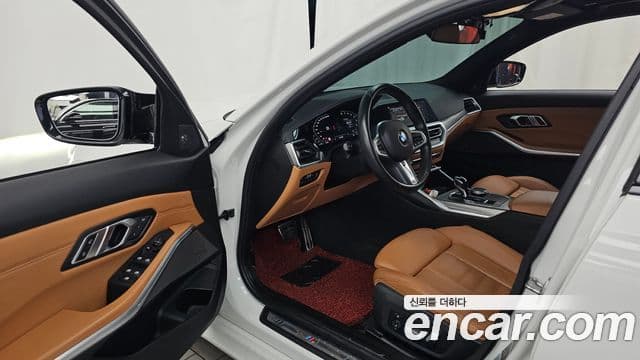 BMW 3 Series 2019 — Şəkil 8/20