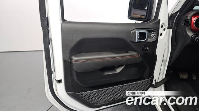 Jeep Wrangler 2023 — Photo 22/27