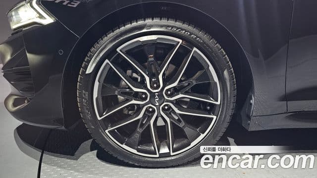 Kia K5 2023 — ფოტო 5/20