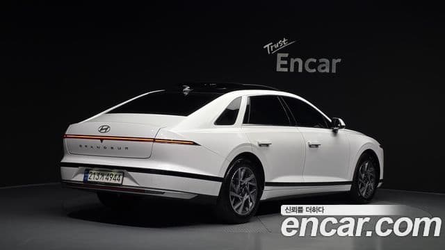 Hyundai Grandeur 2023 — ფოტო 2/20