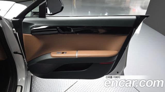 Hyundai Grandeur Hybrid 2023 — Şəkil 16/32