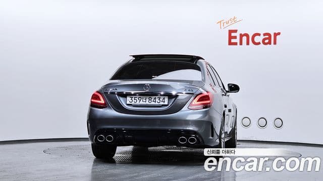 Mercedes-Benz C-Class 2019 — ფოტო 4/20