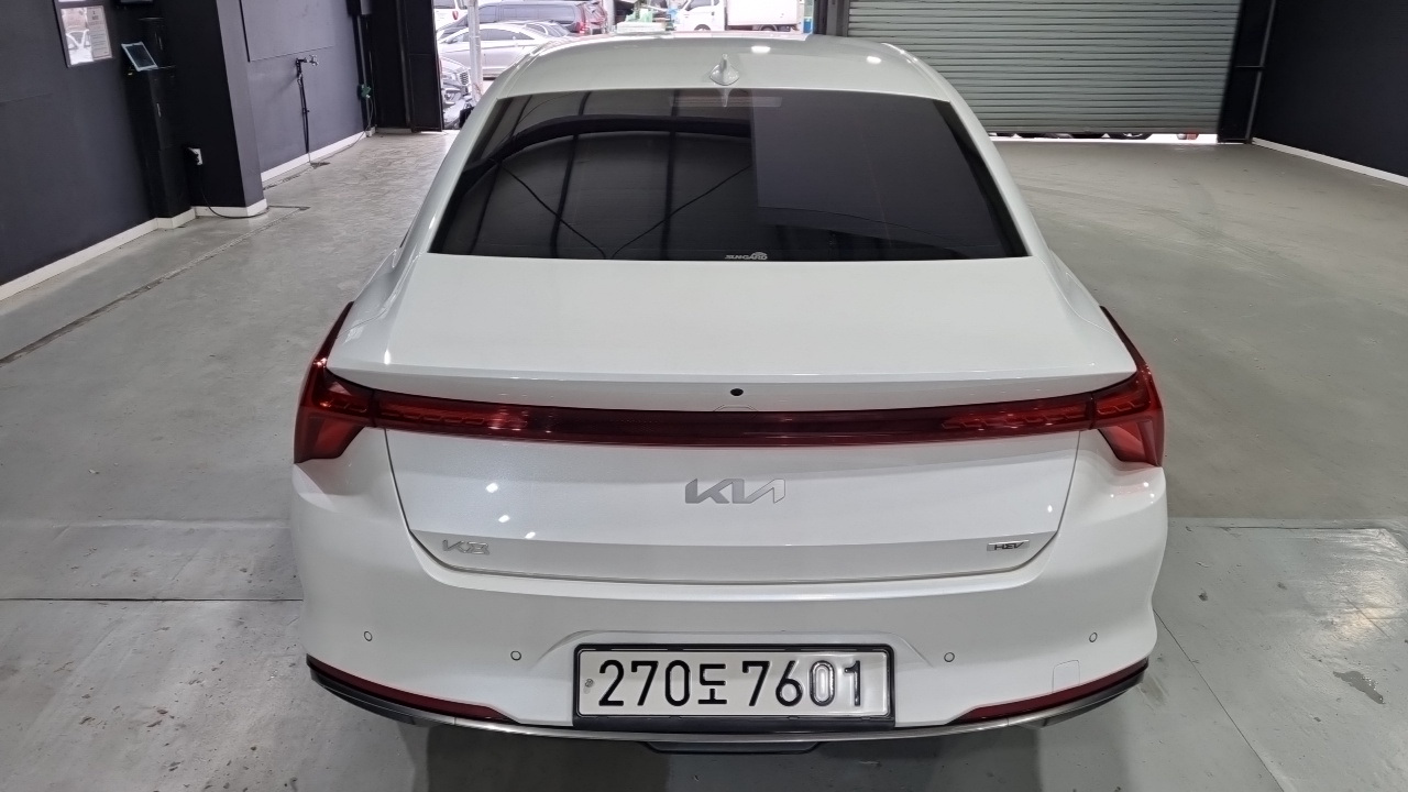 Kia K8 2022 — ფოტო 4/18