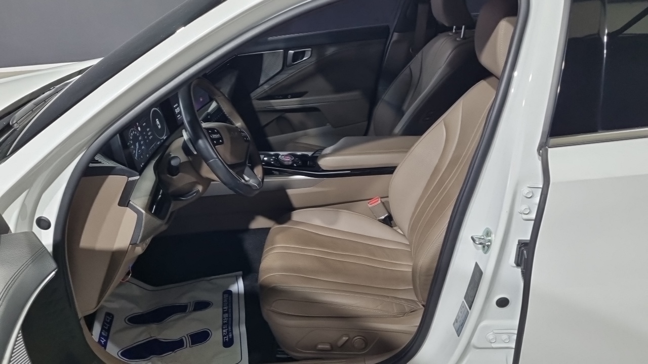 Kia K8 2022 — ფოტო 10/18