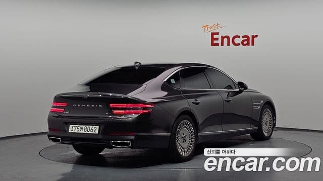 Genesis G80 2022 — Photo 12/20
