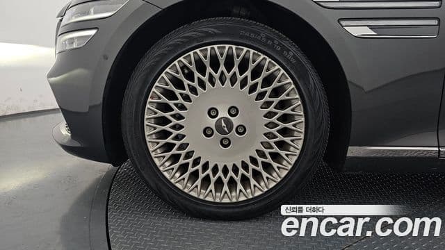 Genesis G80 2022 — Photo 11/20