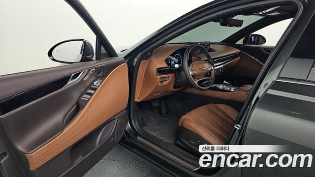 Genesis G80 2022 — Photo 15/20