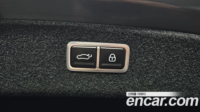 Genesis G80 2022 — Photo 13/20