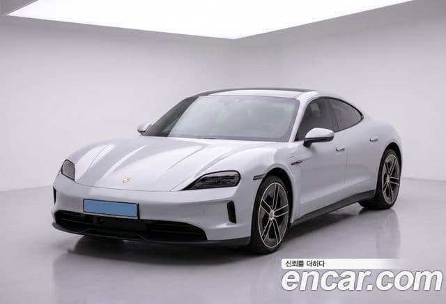 Porsche Taycan 2025 — ფოტო 9/20
