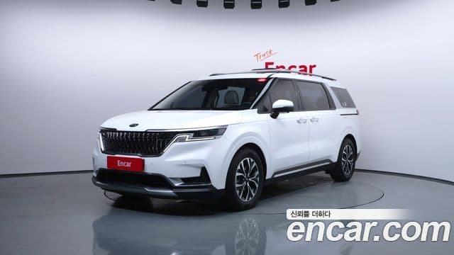 Kia Carnival 2021 — Фото 1/20