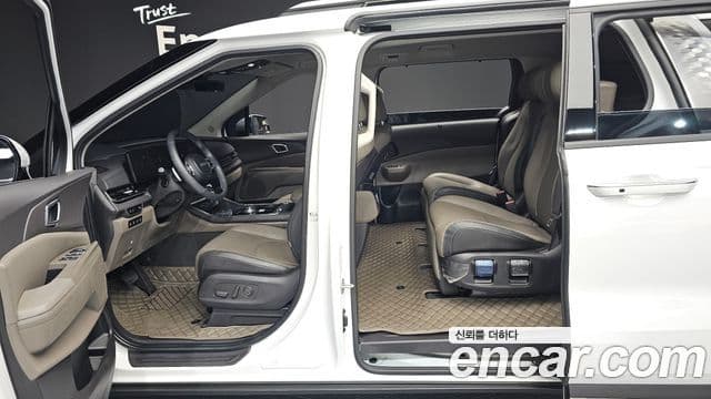 Kia Carnival 2024 — Фото 11/20