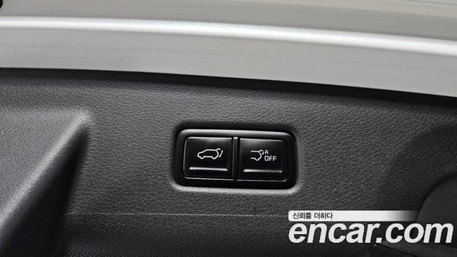 Kia Carnival 2024 — Фото 16/20