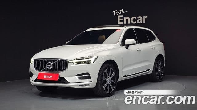 Volvo XC60 2018 — Фото 1/20
